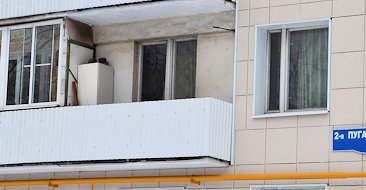 Остекление и отделка балконов в хрущевке